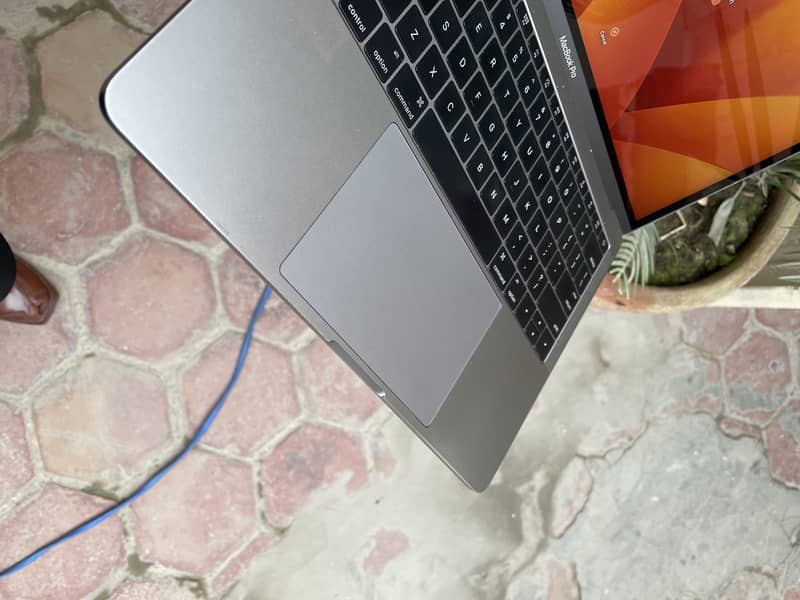 Macbook pro 2016 2
