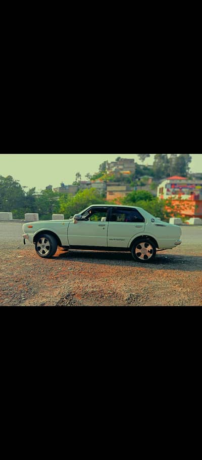 Corolla 1975