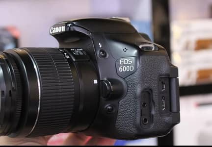 Canon 600D Dslr Camera