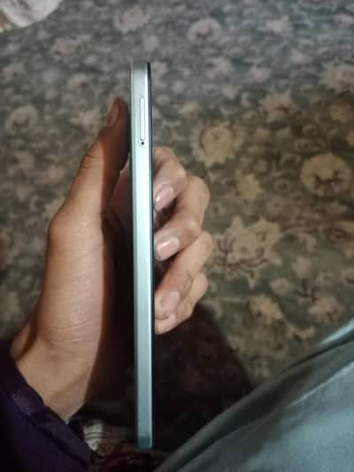 condition 10 10 box and charge original no open no Repair 03704618818