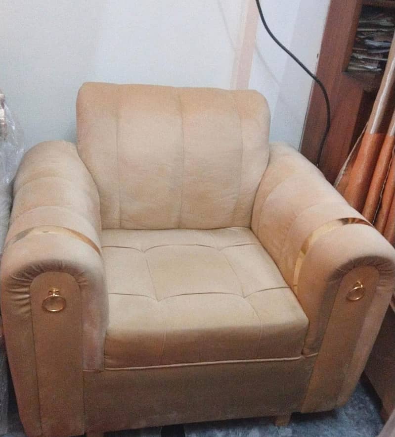 Sofa Set 321 & computer Tabble 2