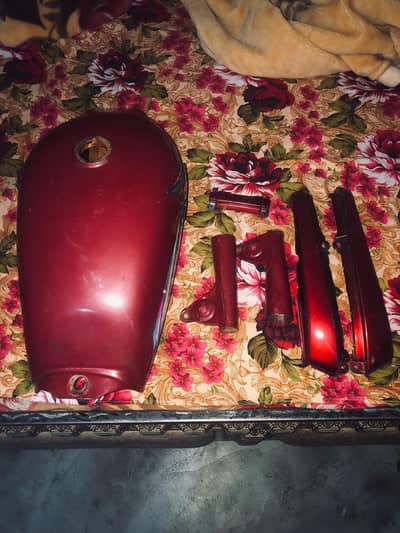 Honda cd 70 Thanki and other part