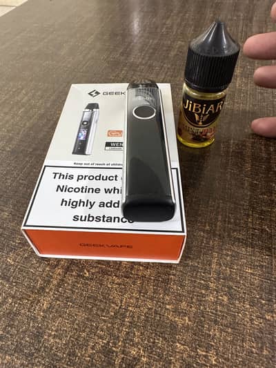 Geek vape wenax q pro with juice