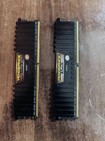Corsair vengeance LPX DDR4 RAM 3200 MHZ
