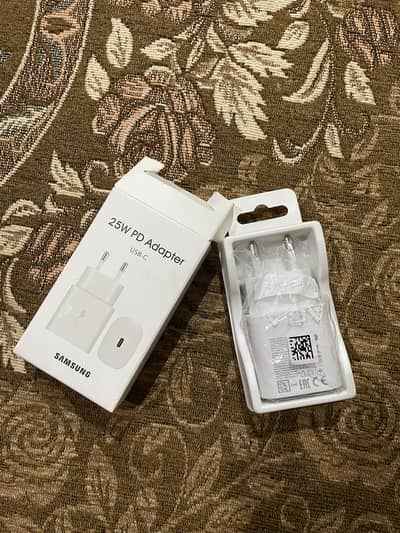 Samsung 25W PD Adapter