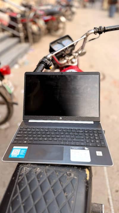 Hp i5 10 gen laptop