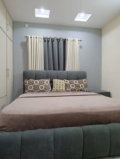E11 1bed luxury apartments available for daily basis