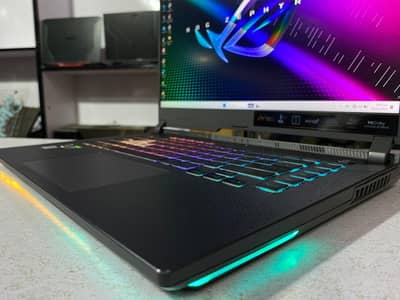 ROG STRIX G713 PV
