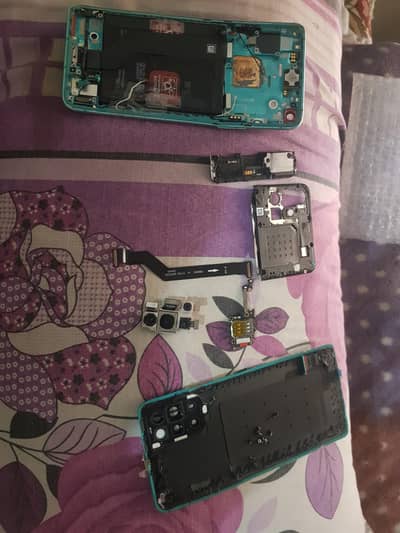 one plus 8t parts available