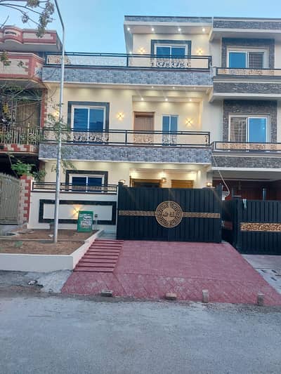 G-13 25x40 Brand new double story house available