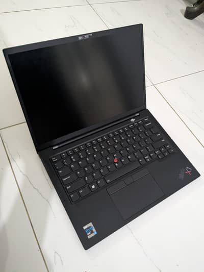 Lenovo ThinkPad X1 Carbon Gen 9 first use in 2025.