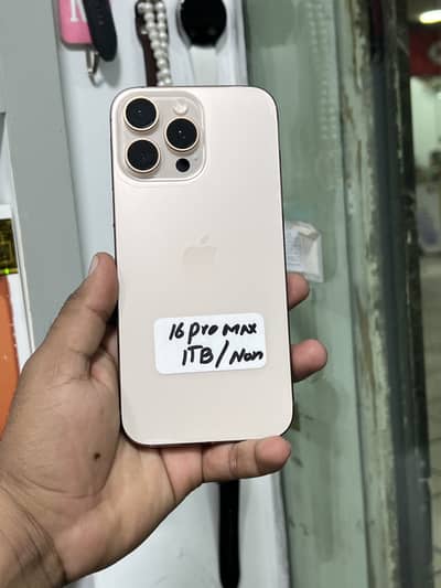 Iphone 16 Promax. 1TB Memory Non PTA 100 Health. With Box