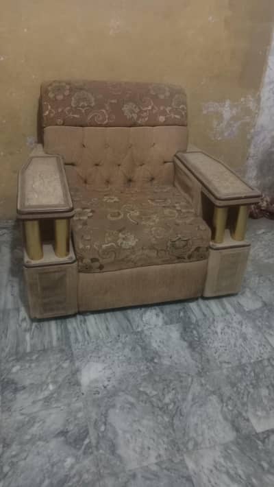 sofa set urgent for sale