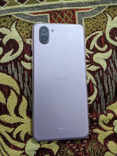 Aquos R3 | available for parts