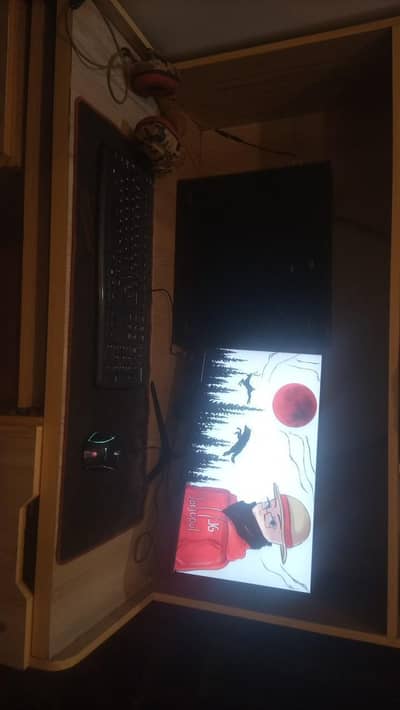 Mid-End PC With Ease 75HZ Gaming Monitor