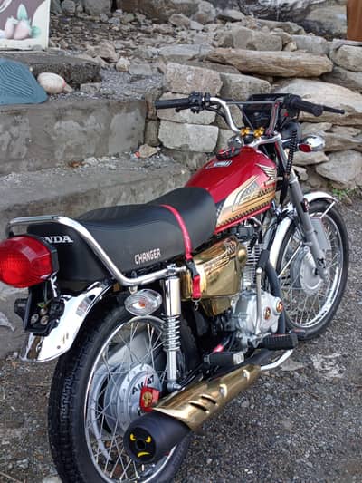 25model gold edition self start for sale sirf1200km chala hoha ha