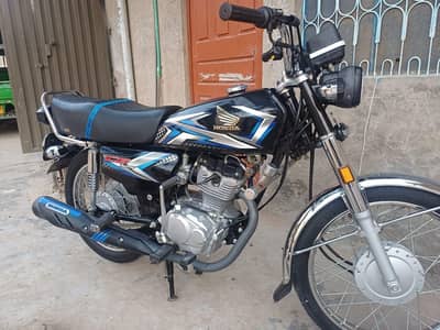 Honda 125 black 2025 Good condition
