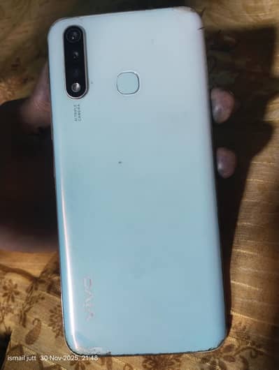 vivo y19 mobile with charger for exchange only