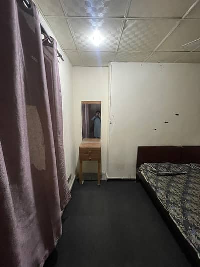 Studio unfurnished apartment available for rent in E11