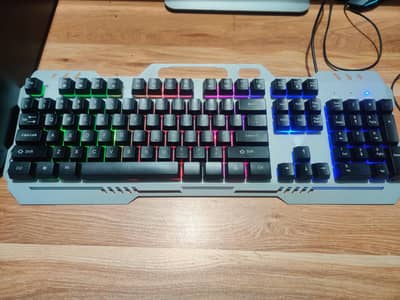 Rbg gaming Keyboard, New like condition