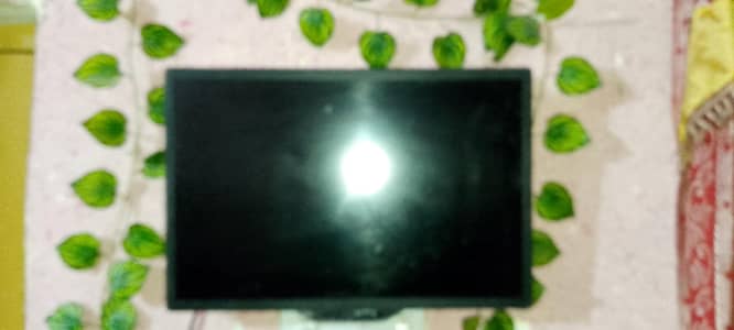 Samsung led 22 inch for sale condition 10/9