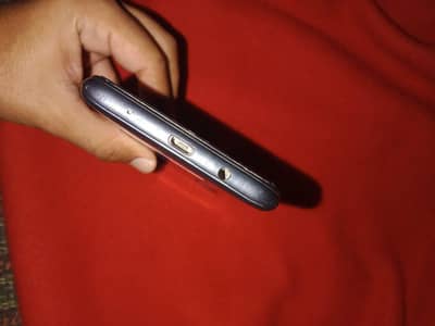 Tecno spark7.4gb.   64gb  with box and charger