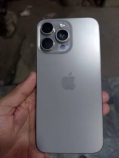 iPhone 15pro max 10by10 condition factory unlock 256 with box&cable