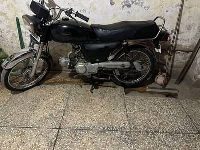 metro 2012 for sale all ok ghar ki use bike hai koi challan etc nahe