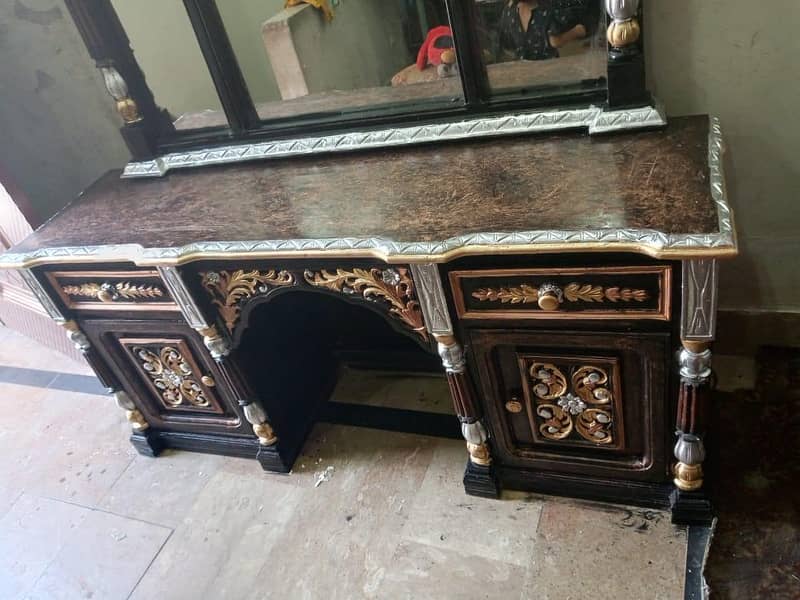 Mirror. . Dressing table 1