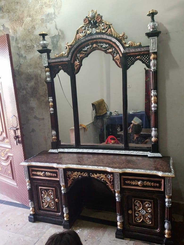 Mirror. . Dressing table 2