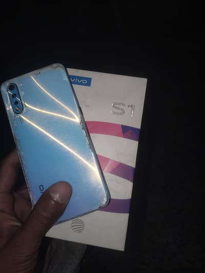 4GB 128GB condition samny he ap ke all ok working me he