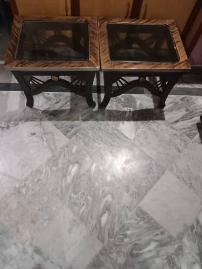 ik iss trha ki bari table hai uski pic ni hai