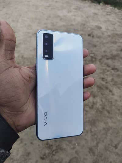 Vivo y20 4/64 Condition 10/9 "0/3/1/4/6/1/7/0/7/7/1