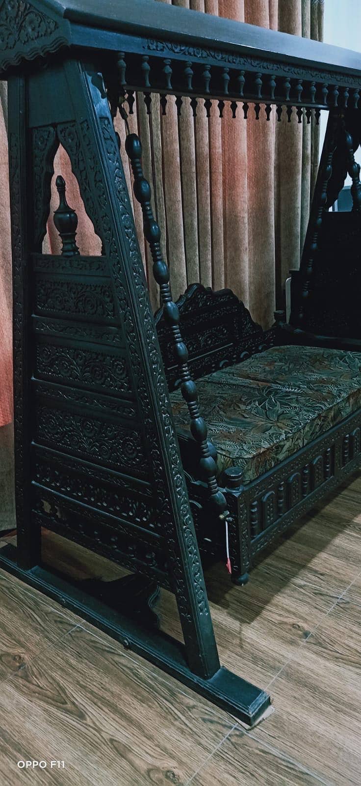 Dining table for 6 4