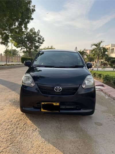 Toyota Pixis Epoch 2012
