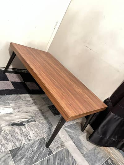 center table / coffee table