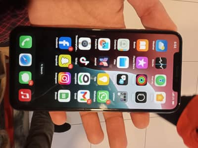 iphone xsmax golden color