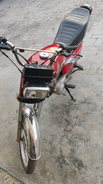 Honda 125, 23