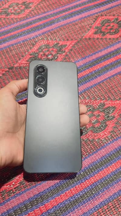 itel s25 6/128 condition 10by10 full box charger 4 months warranty ha