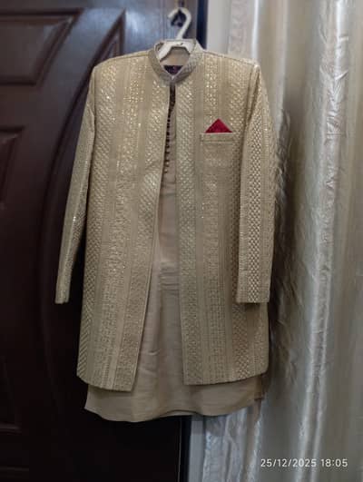 Premium Men’s Sherwani Complete Set – Used Once