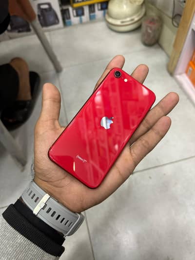 All ok Factory Unlocked I phone SE2020