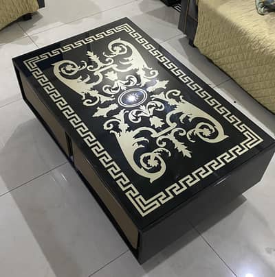 Center Table With 2 Drawer In Perfect Condition