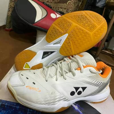 Badminton shoes | All sizes | 100% original | victor | Yonex | Asics