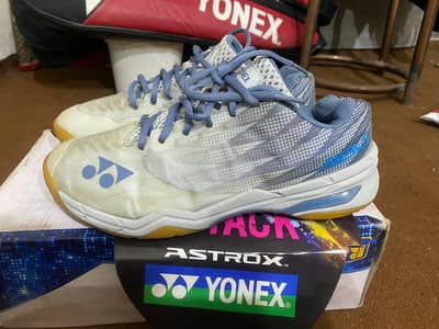 Badminton shoes | All sizes | 100% original | victor | Yonex | Asics