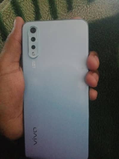 vivo s1