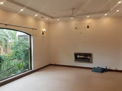 1 Kanal New Styilsh Out House Prime Hot For Sale dha Phase3
