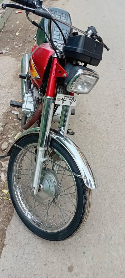 Total Geniun Condition 125 for urgent sale