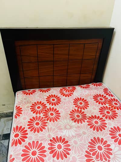 used single bed with mattress