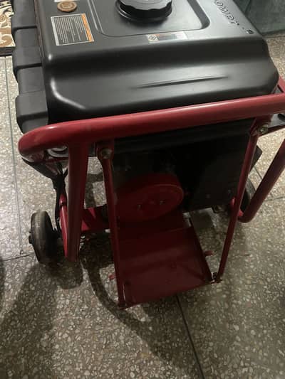 Very good condition generator for sale