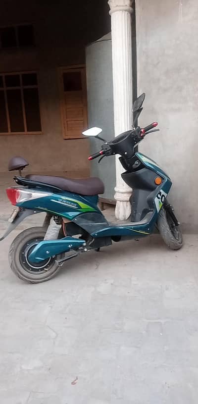 electric Scooty for sale